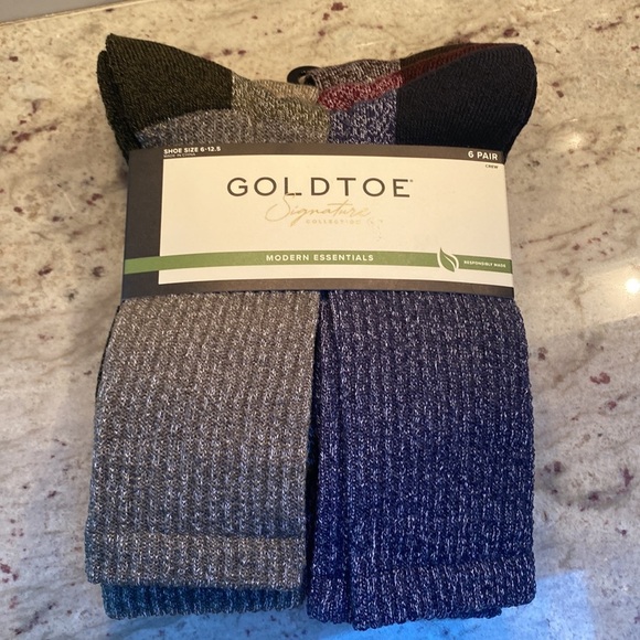 NWT Goldtoe mens 6 pack of crew socks. Shoe size 6-12.5 - Picture 2 of 7